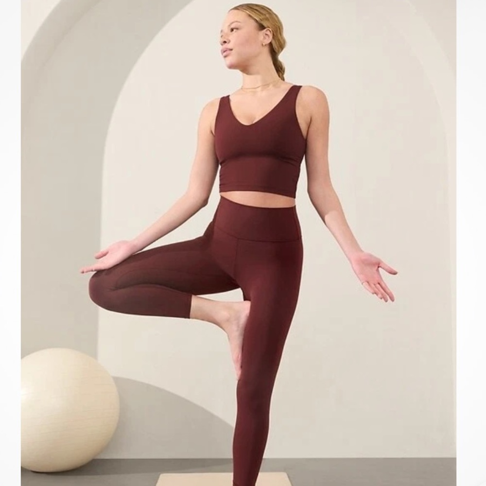 Athleta Transcend 7/8 Tight size L